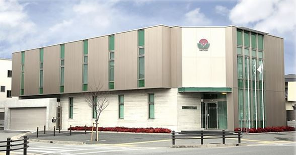 服部ライフサポート株式会社 本店の外観